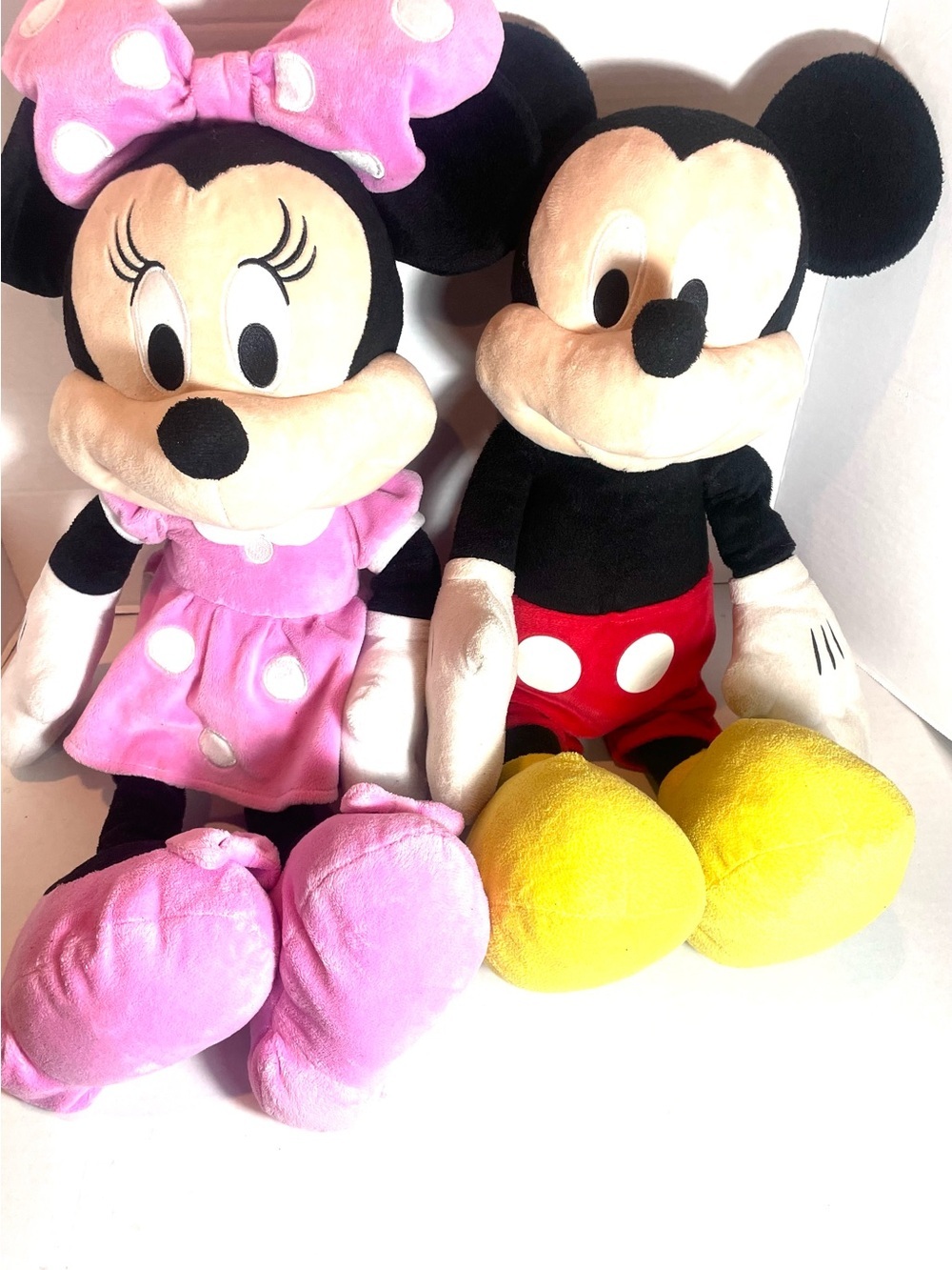 Disney Plush Pair Classic Duo Minnie and Mickey Mouse - Picture 11 of 13
